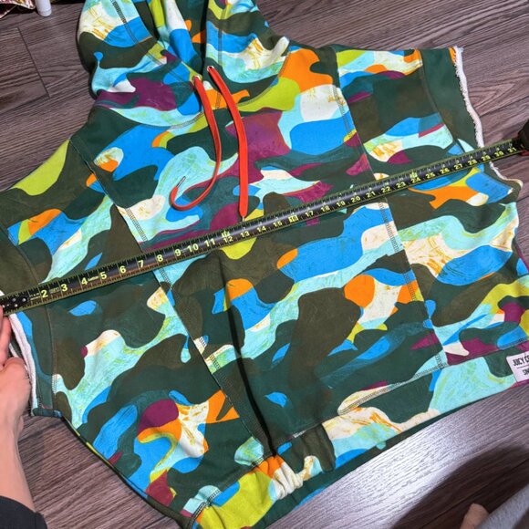 Juicy Couture Plus 1X Cropped Hoodie Abstract Camo Print | Like New - Picture 10 of 12